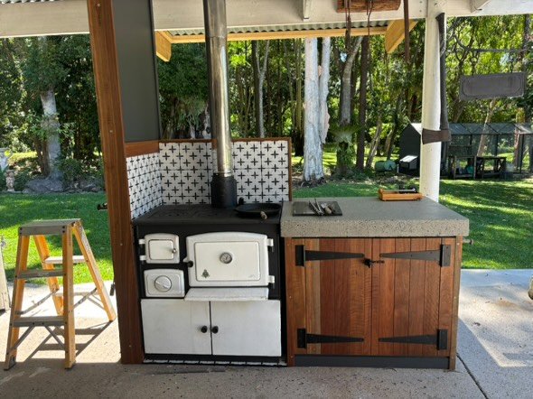 outdoor kitchen area